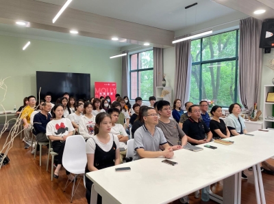 人文与社会科学系党支部师生收看直播-2 人文与社会科学系党支部师生收看直播-2