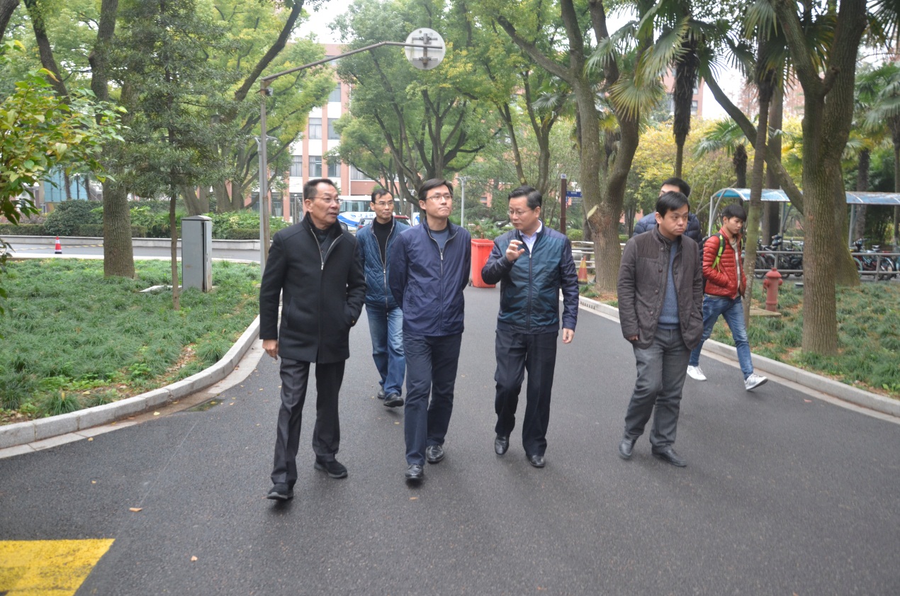 嘉定区副区长王浩来我院视察指导工作,嘉定区教育局局长姚伟,我院党委